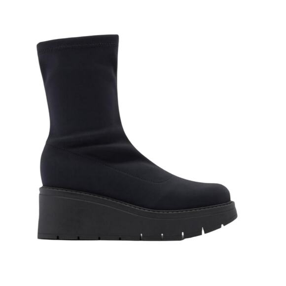 NWOT La Canadienne Jared Knit Platform Black Booties – Sz 9.5